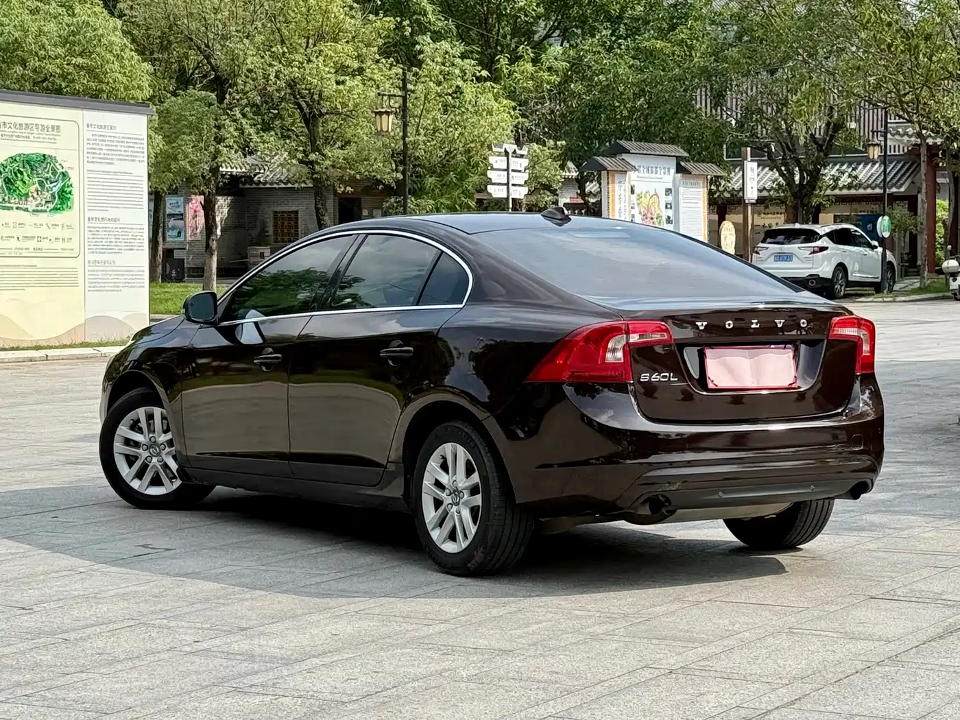 Фото 7 - Volvo S60