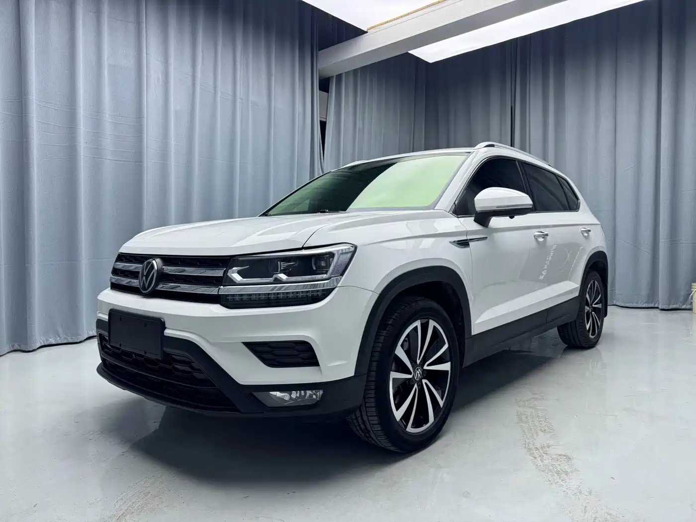 Volkswagen Tharu 2022 280TSI FWD Luxury Edition
