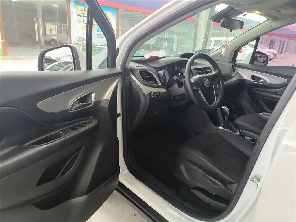 Buick Encore 2015 1.4T Automatic 2WD Urban Elite фото 16