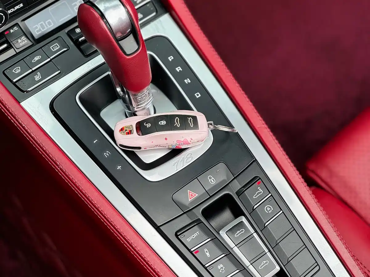 Фото 4 - Porsche 718