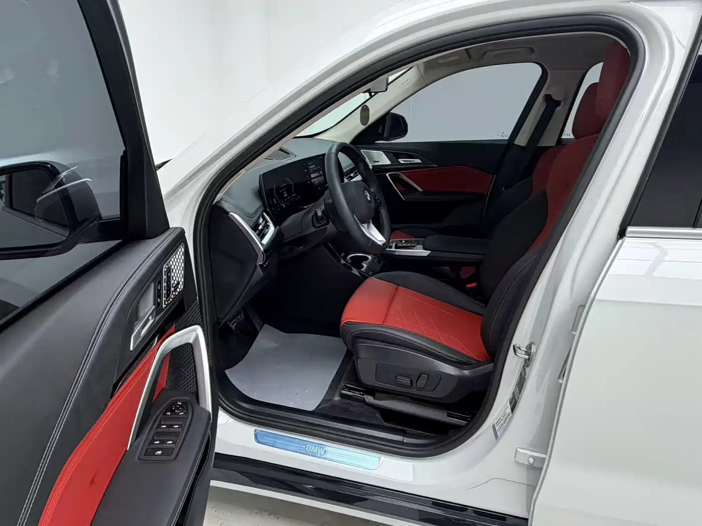 BMW X1 2024 sDrive25Li X Design Package фото 11