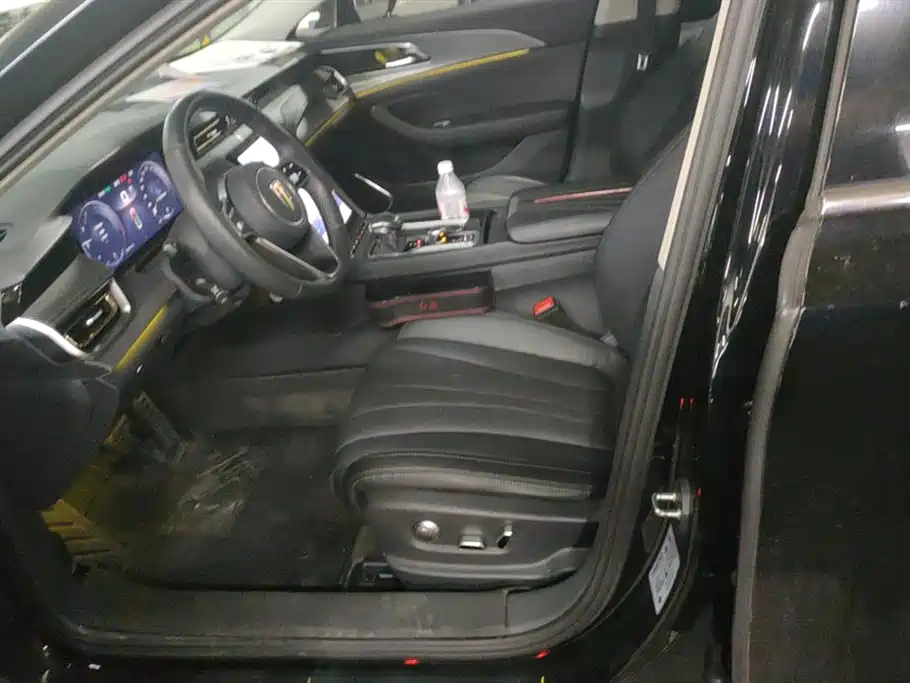 Hongqi H5 2023 2.0T Auto Smart Connect Flag Comfort фото 9