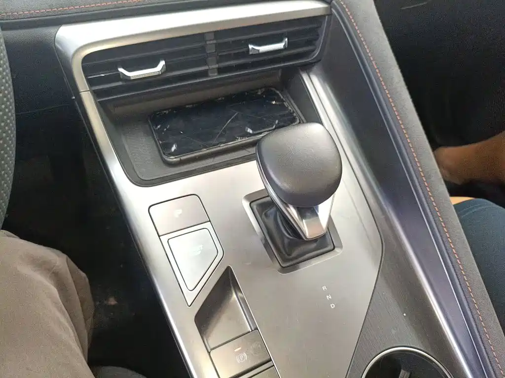Roewe D5X DMH 2026 2024 Model 135 Technology Edition
