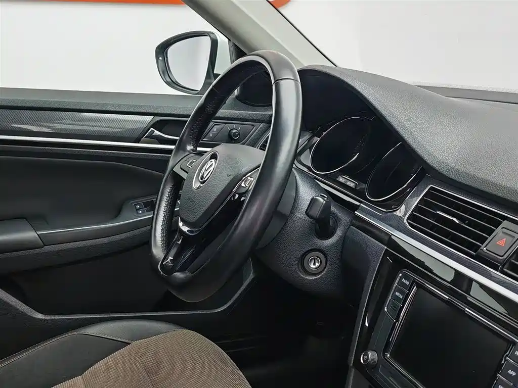 Volkswagen C-TREK 2020 1.5L Automatic Comfort Edition фото 22