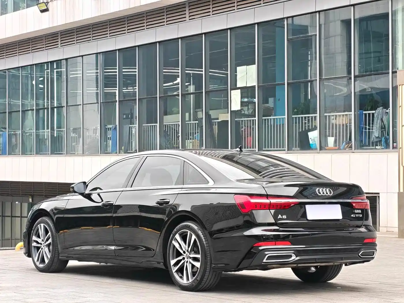 Audi A6L 2019 40 TFSI Luxury Dynamic фото 17