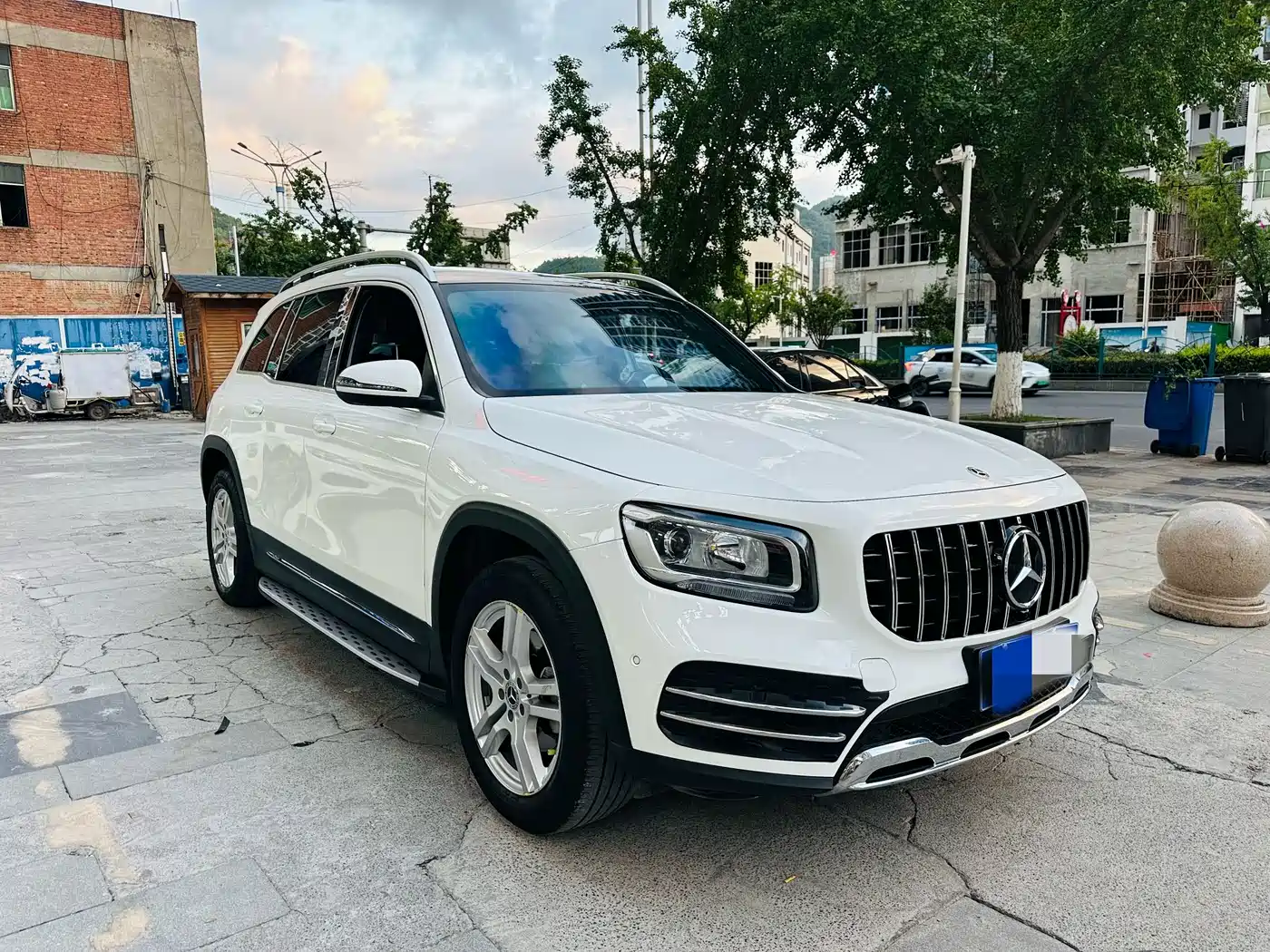 Фото 2 - Mercedes-Benz GLB