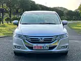 Photo 2 - Honda Odyssey