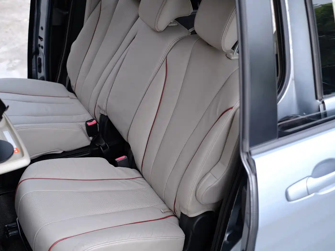Mazda Mazda5 2012 2011 2.0L Automatic Comfort