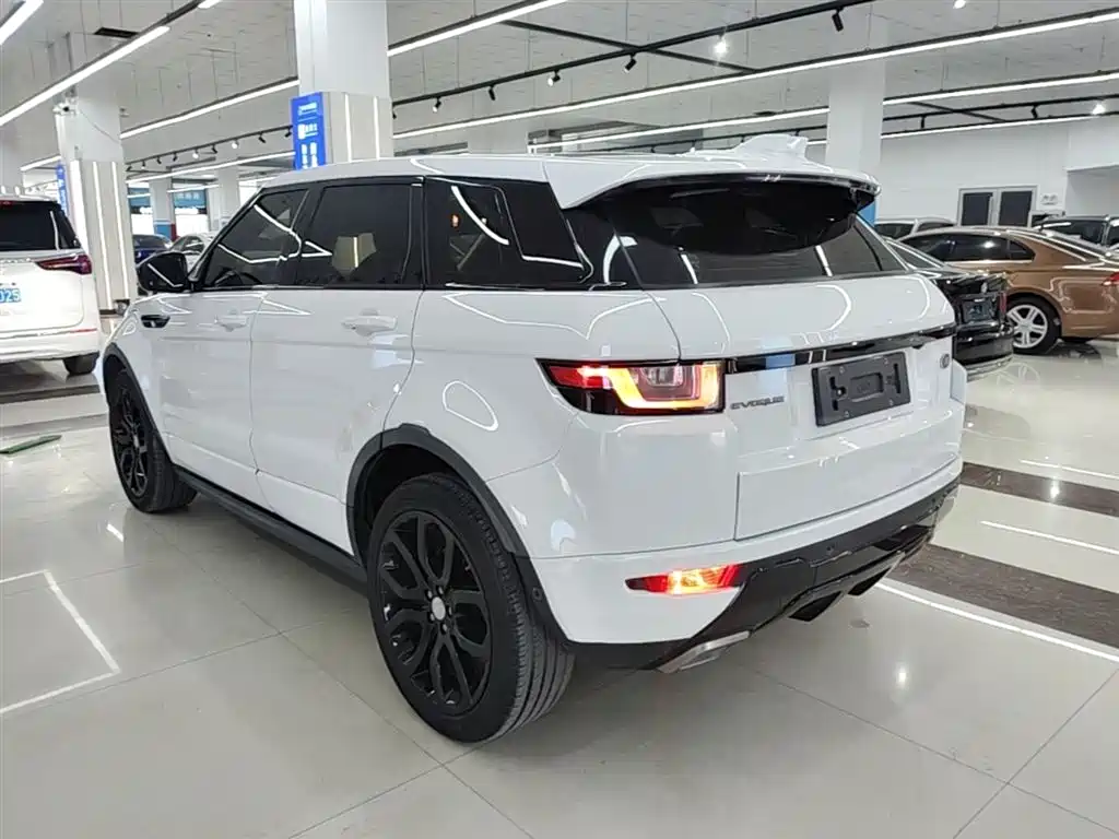 Land Rover Range Rover Evoque 2018 240PS SE DYNAMIC Smart Edition фото 5