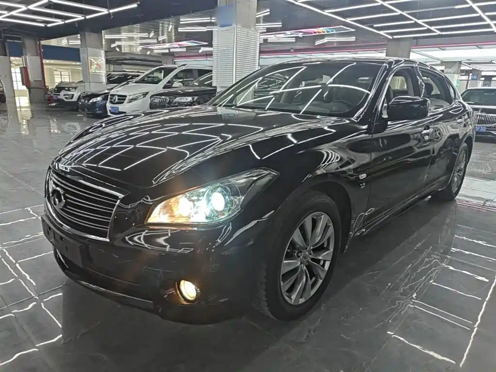 Infiniti Q70 2015 2013 Q70L 2.5L Comfort