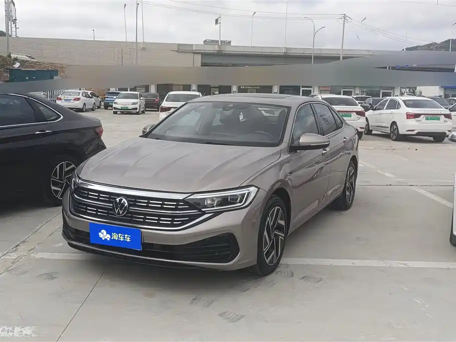 Volkswagen Sagitar 2023 Model Year 200TSI DSG Surpass Edition