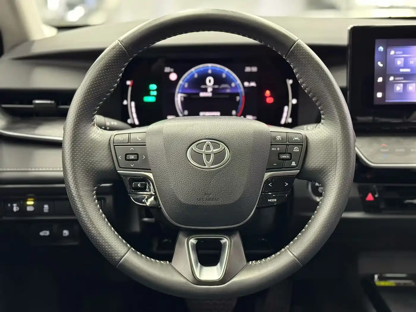 Toyota Camry 2024 Hybrid 2.0HGVP Luxury Edition фото 8