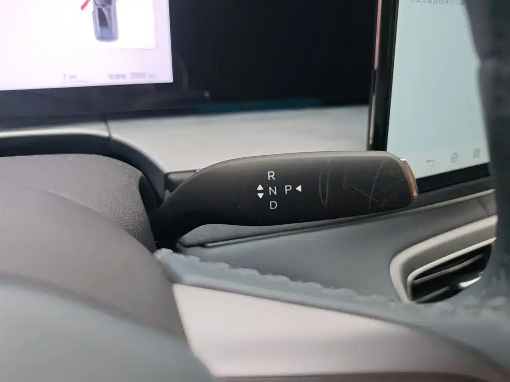 BYD Hai Shi 07 DM-i 2025 150 Pilot+ Edition фото 15