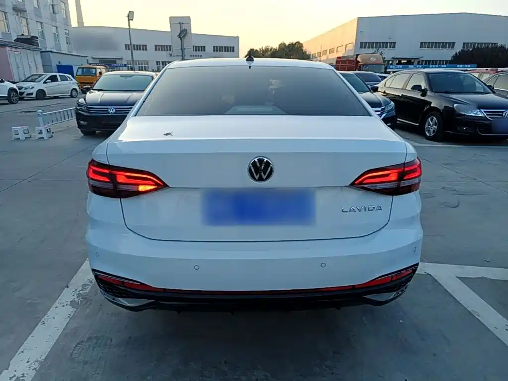 Volkswagen Lavida, миниатюра 6