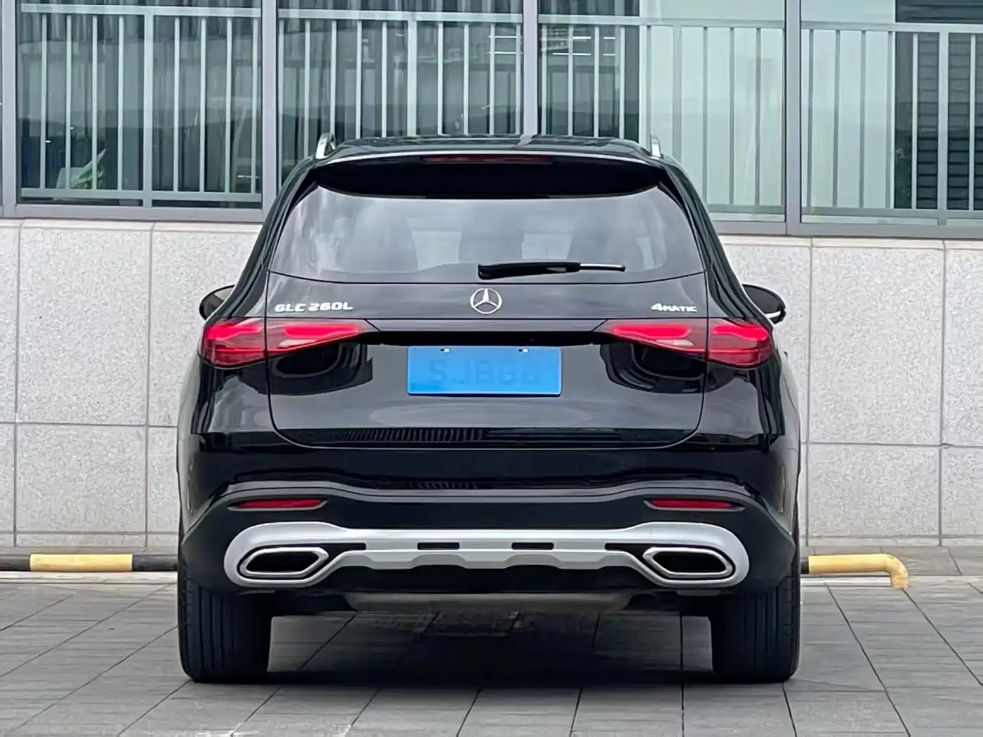 Mercedes-Benz GLC 2023 GLC 260 L 4MATIC Sport 5-seater фото 8