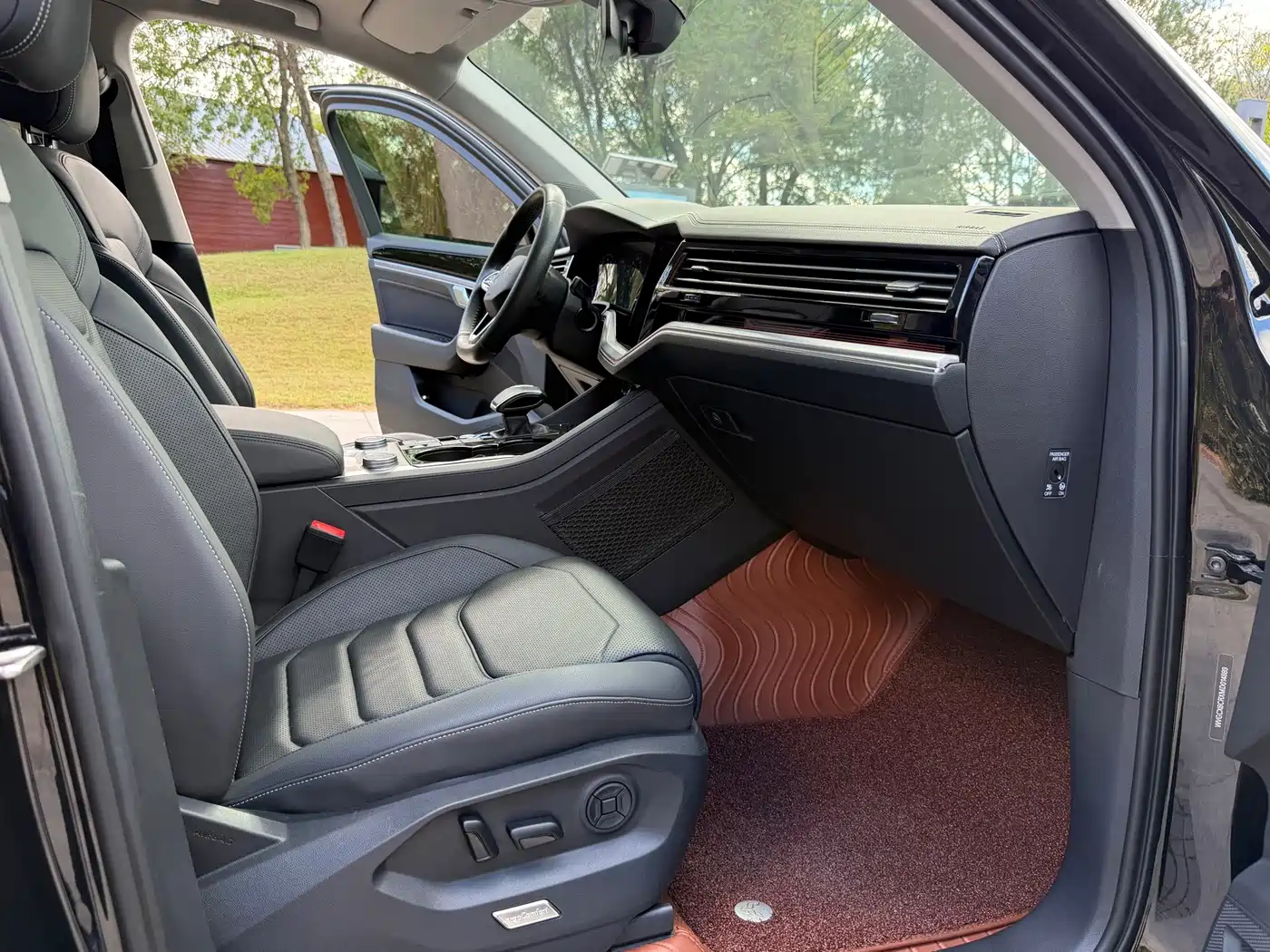 Volkswagen Touareg 2021 2021 3.0TSI R-Line Classic Sport Package
