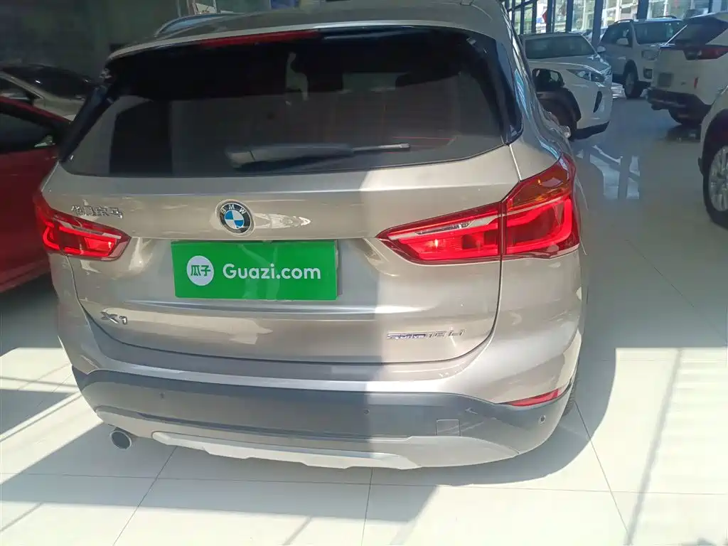 BMW X1 2019 sDrive18Li Premium Model фото 6