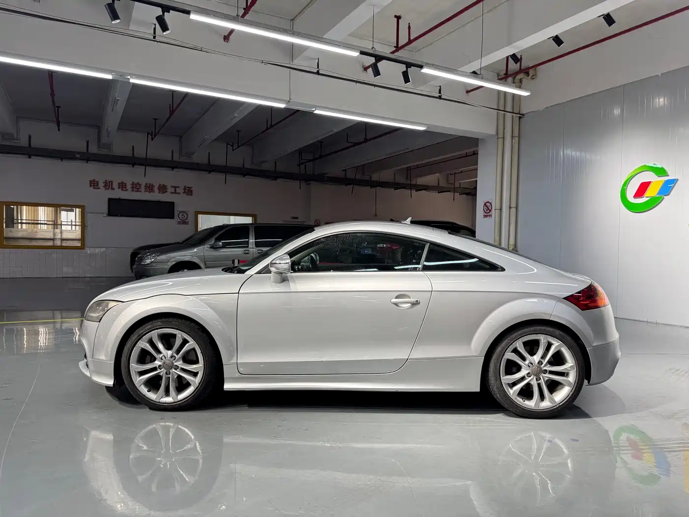 Audi TTS 2008 Model TTS Coupe 2.0TFSI quattro фото 5