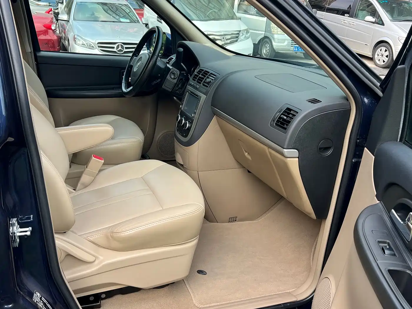 Buick GL8 2014 2.4L Executive Edition фото 13