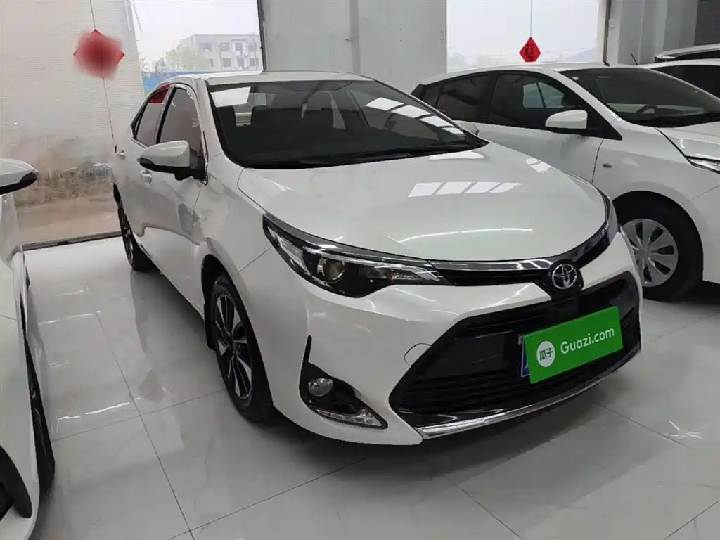 Toyota Levin 2018 185T CVT Premium Edition China V фото 4