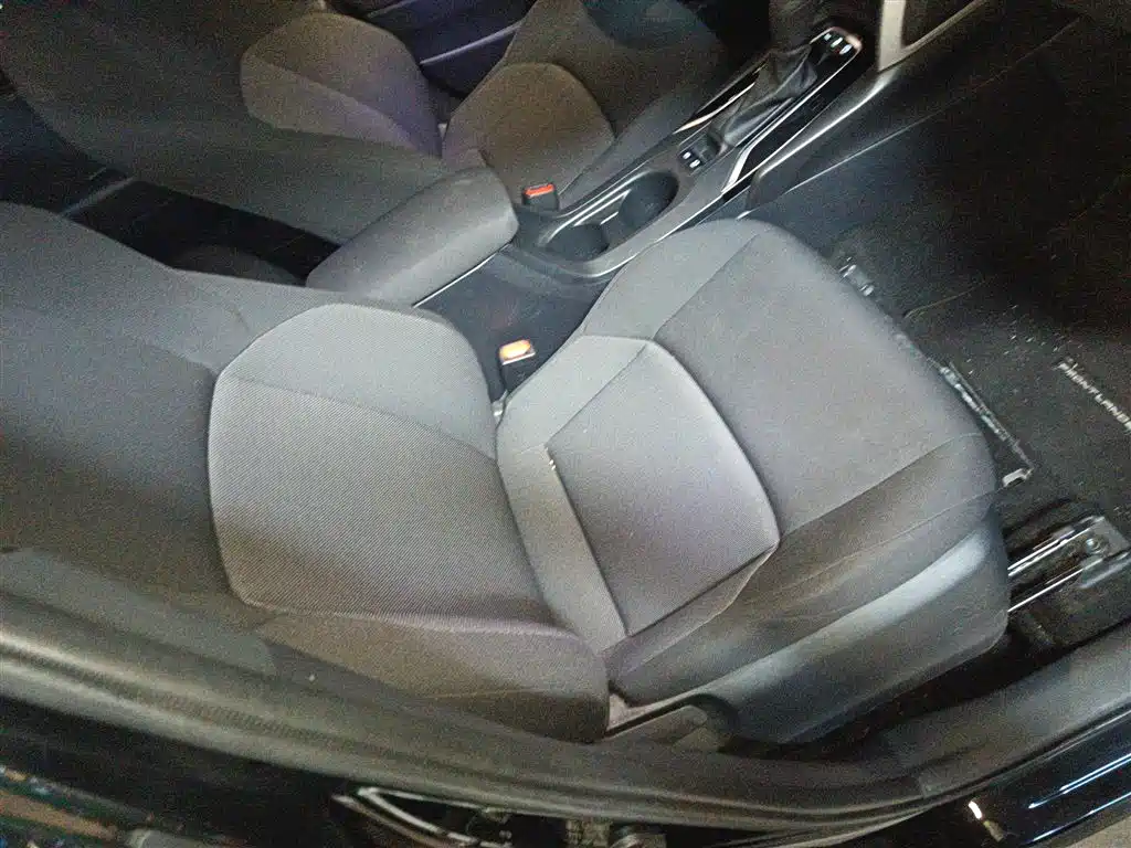Toyota Frontlander 2024 2.0L CVT Elite Edition фото 20