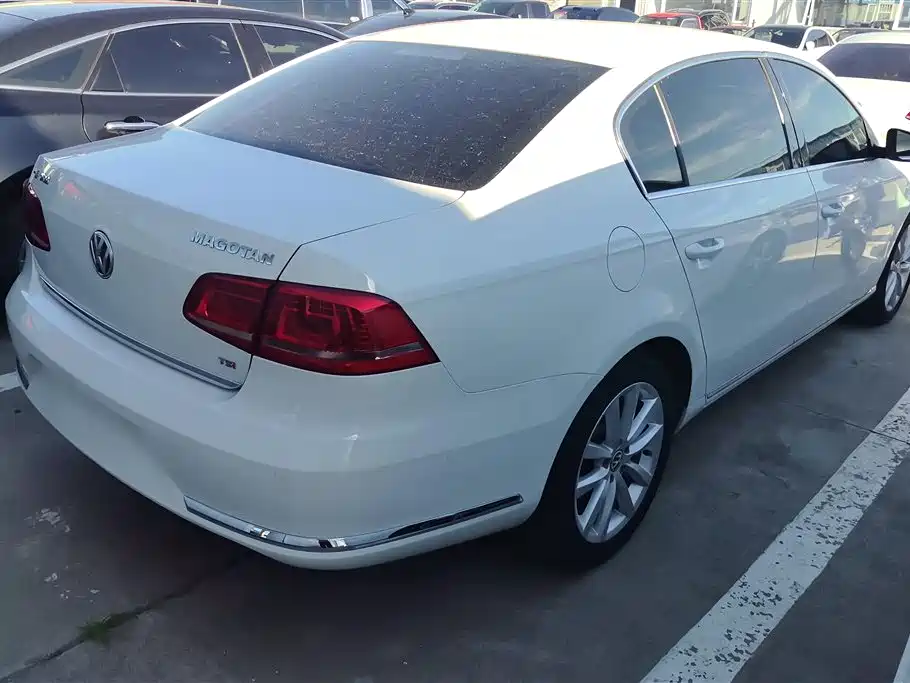 Volkswagen Magotan 2017 330TSI DSG Leading фото 3