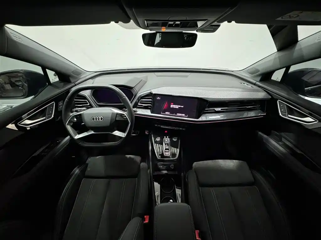 Audi Q4 e-tron 2023 40 e-tron Innovation Edition фото 9