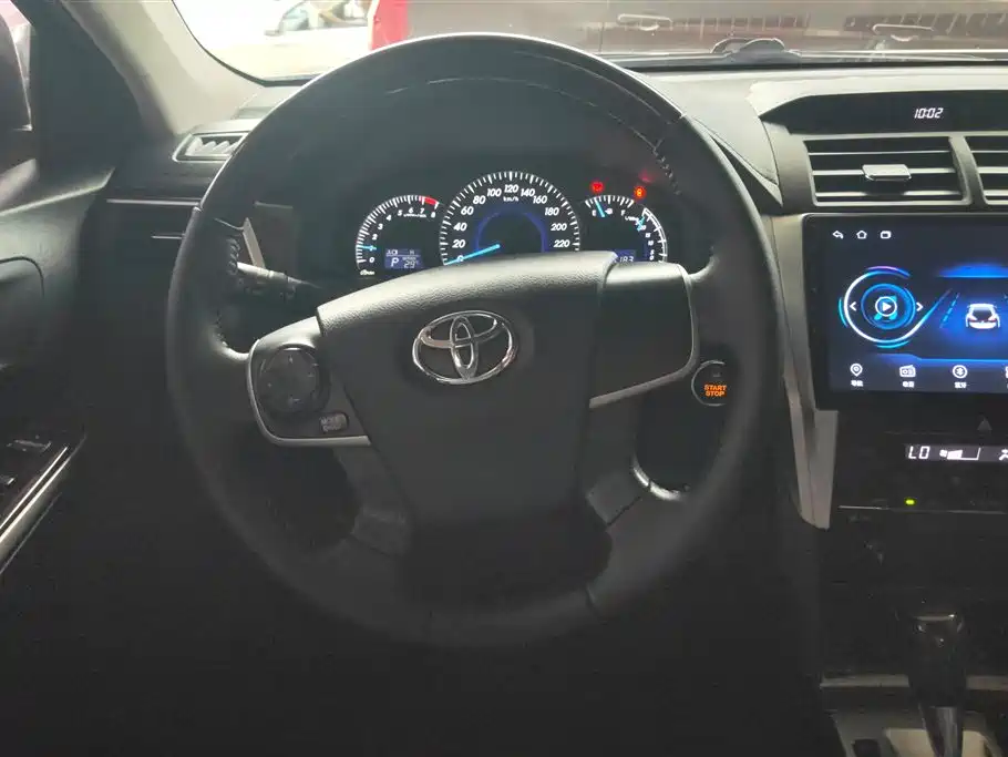 Toyota Camry 2015 2.0G Luxury Edition фото 15