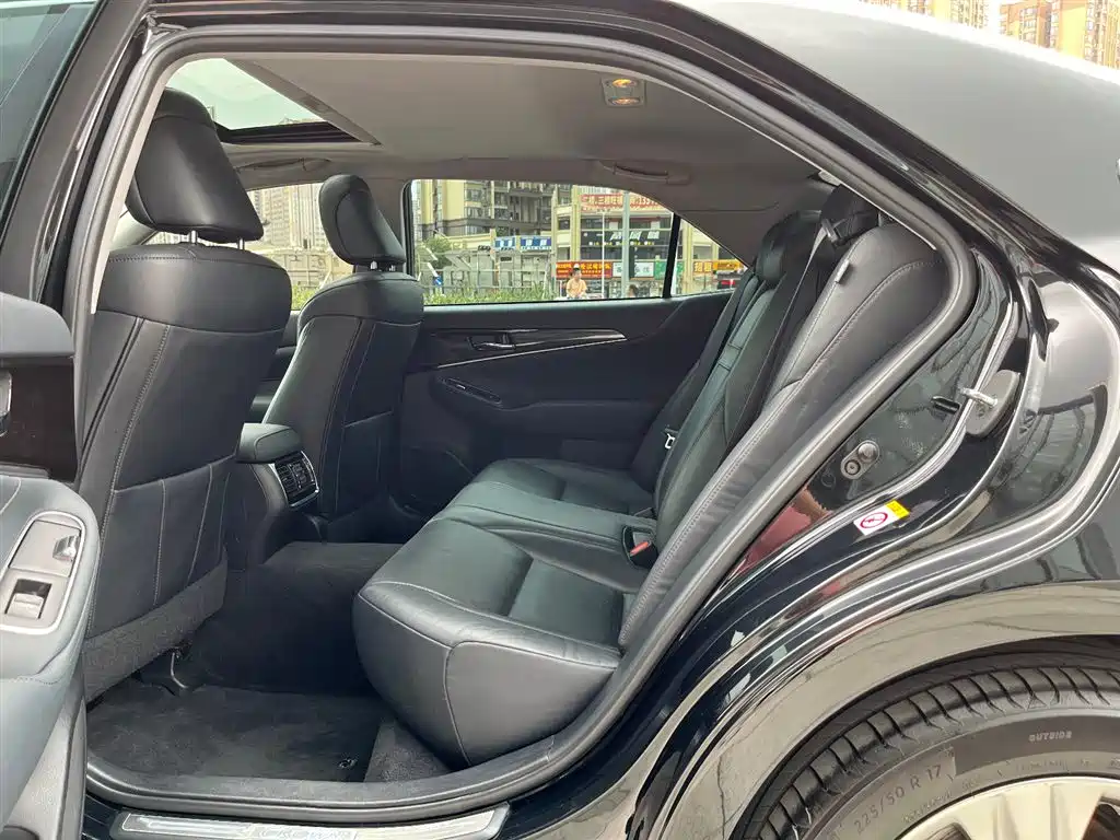 Toyota Crown 2015 2.5L Smart Edition фото 12