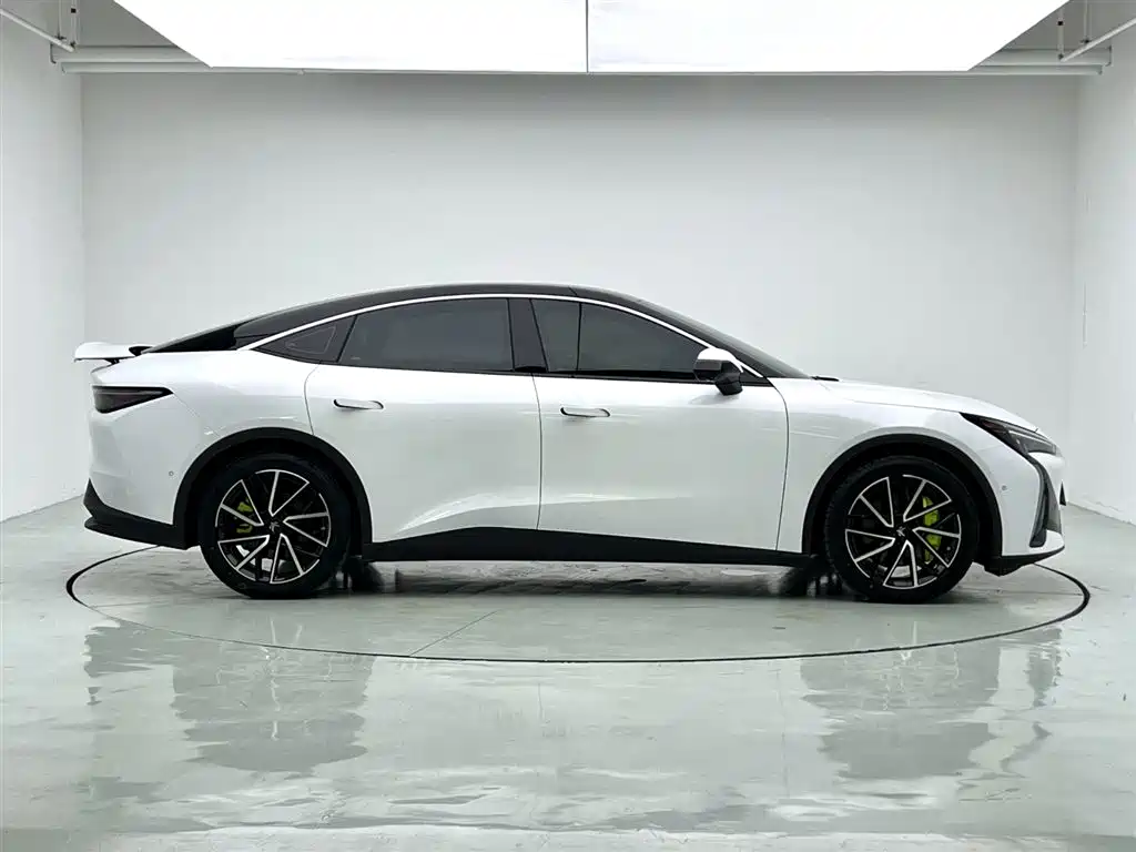 ARCFOX EXTREME FOX POLAR FOX ALPHA S5