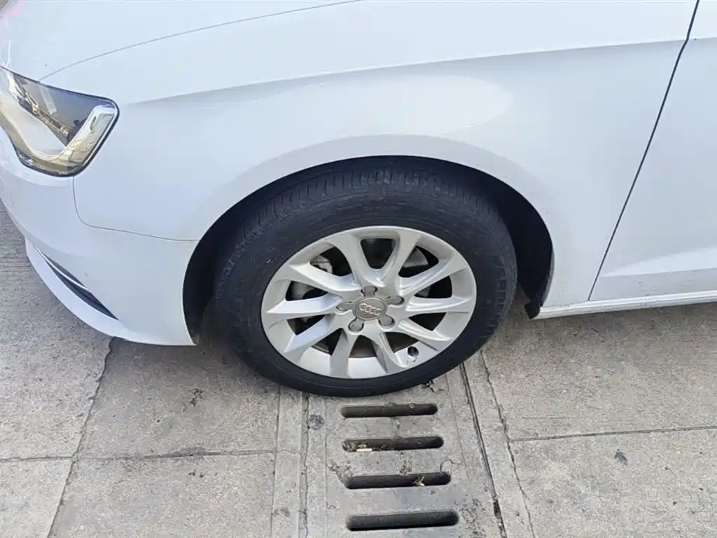 Audi A3 2014 Sportback 35 TFSI Automatic Progressive фото 23