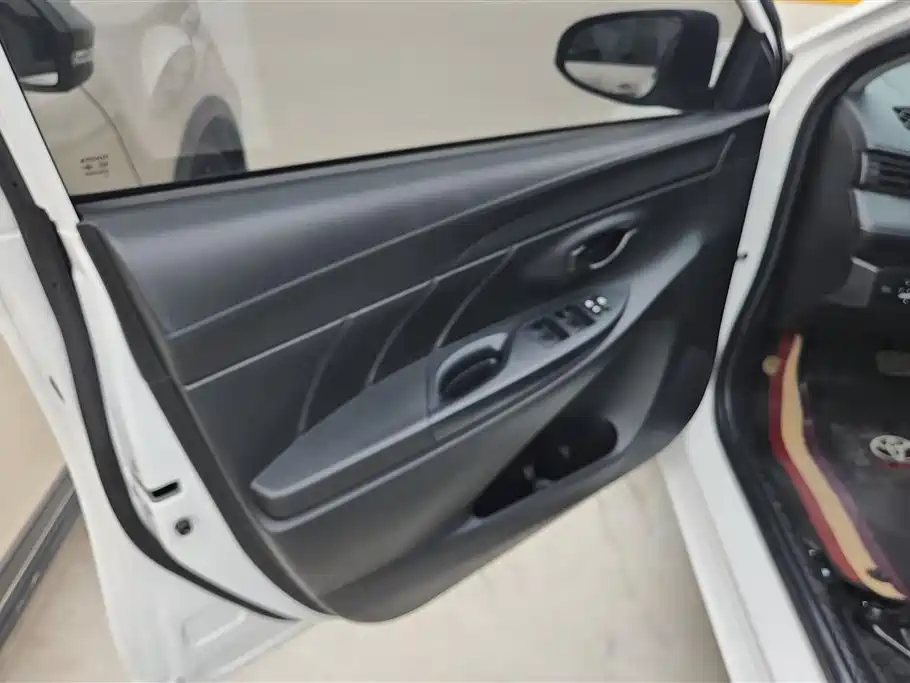 Toyota Vios 2022 1.5L CVT Venture CARE Edition фото 7