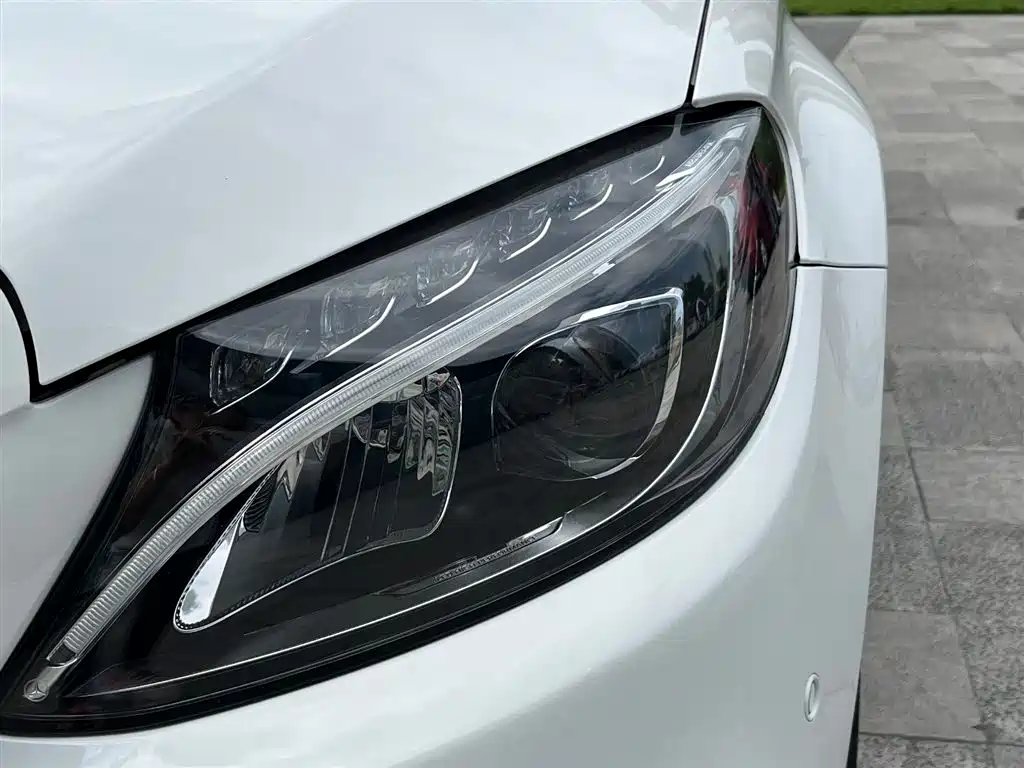 Mercedes-Benz C-Class 2017 Facelift C 200 L Sport Edition фото 9
