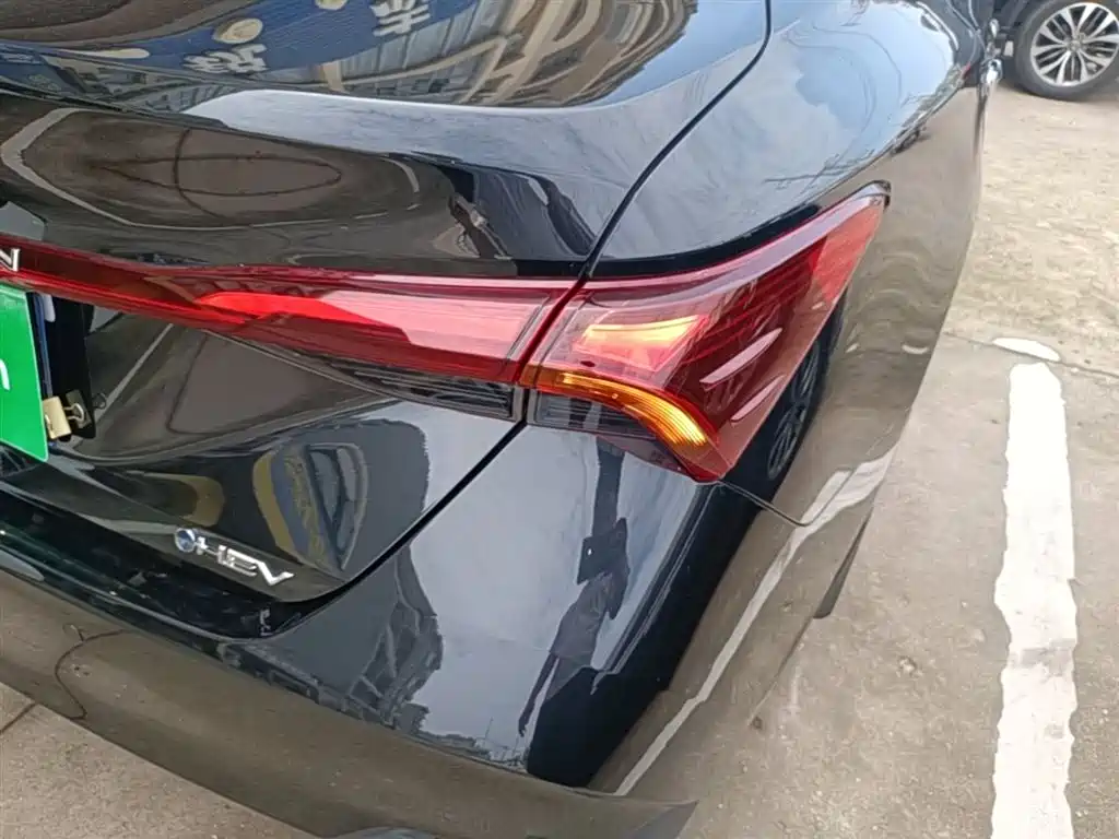 Toyota Avalon 2024 Hybrid 2.0L Luxury Edition фото 8