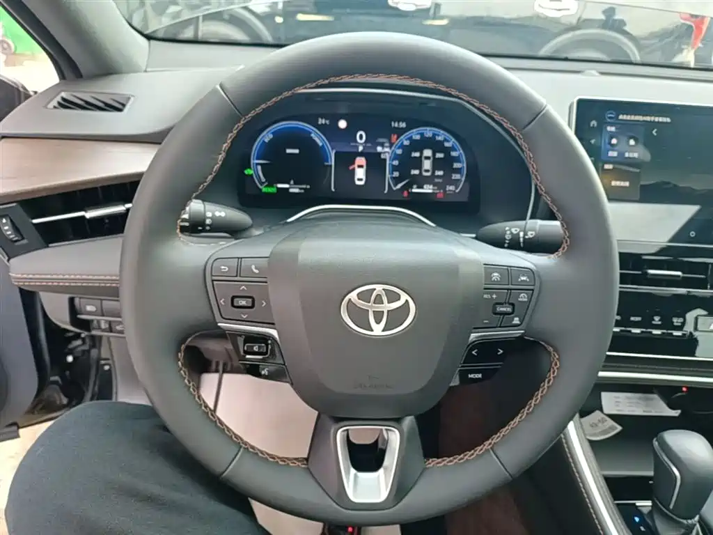 Toyota Avalon 2024 Hybrid 2.0L Luxury Edition фото 11