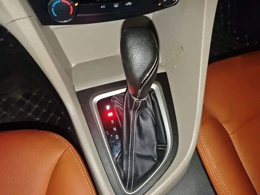 Buick Excelle 2016 15N Automatic Progressive фото 14