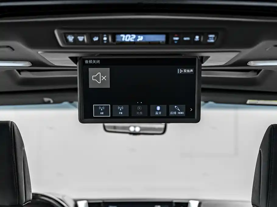 Toyota Vellfire 2021 Crown Hybrid 2.5L HV Premium Edition фото 27
