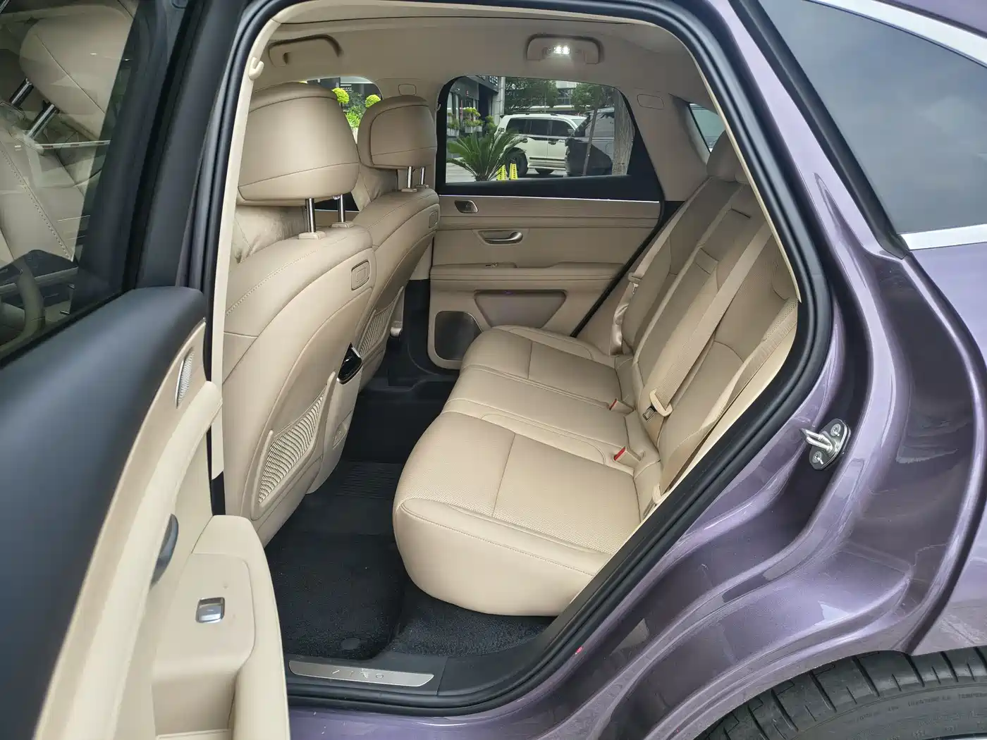 AITO Wenjie AITO M5 2025 Extended Range Ultra AWD фото 6