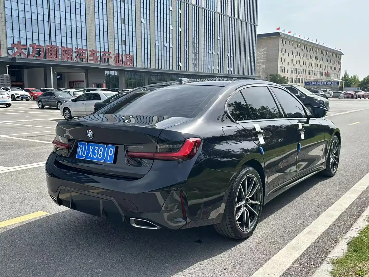 BMW 3 Series 2023 325Li M Sport Package фото 11