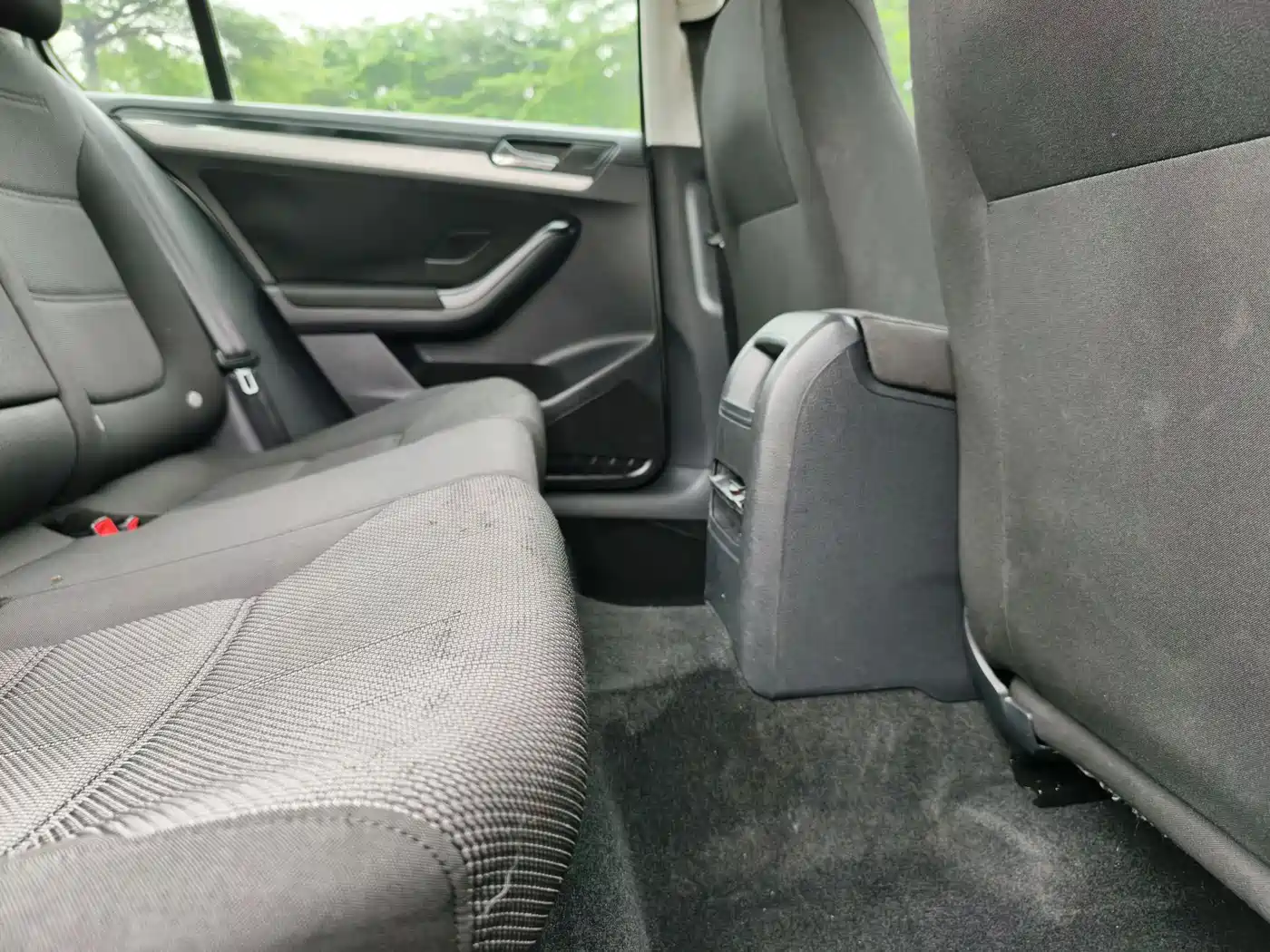 Volkswagen Sagitar 2018 1.6L Automatic Fashion фото 17