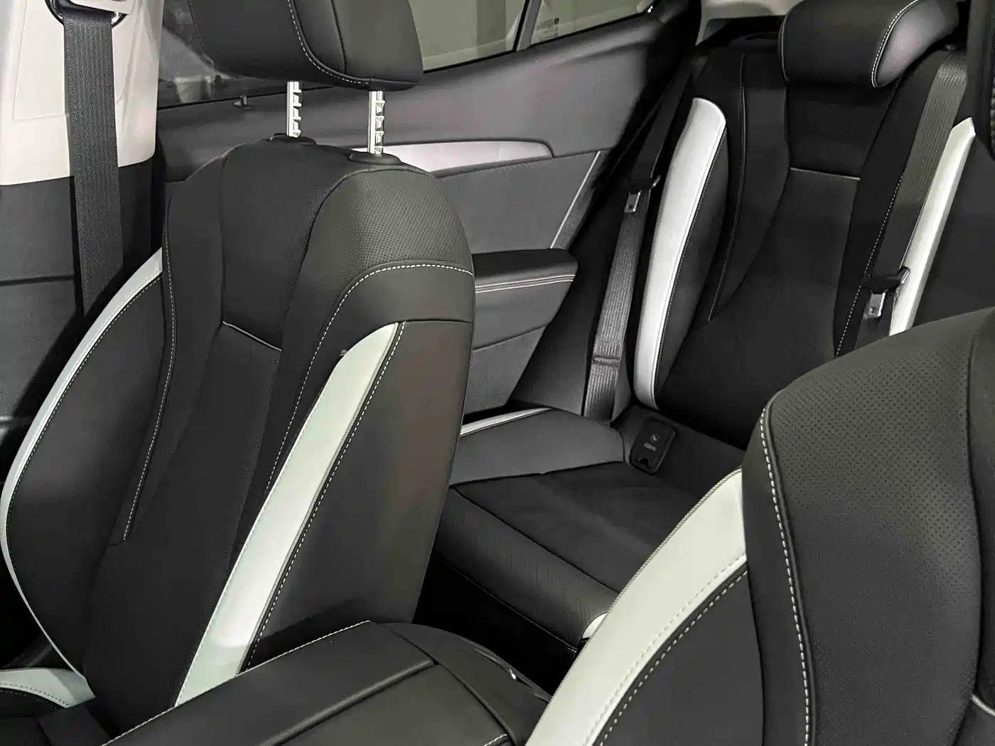 Buick Envision S 2024 Envision S 25T Black Style Edition фото 11