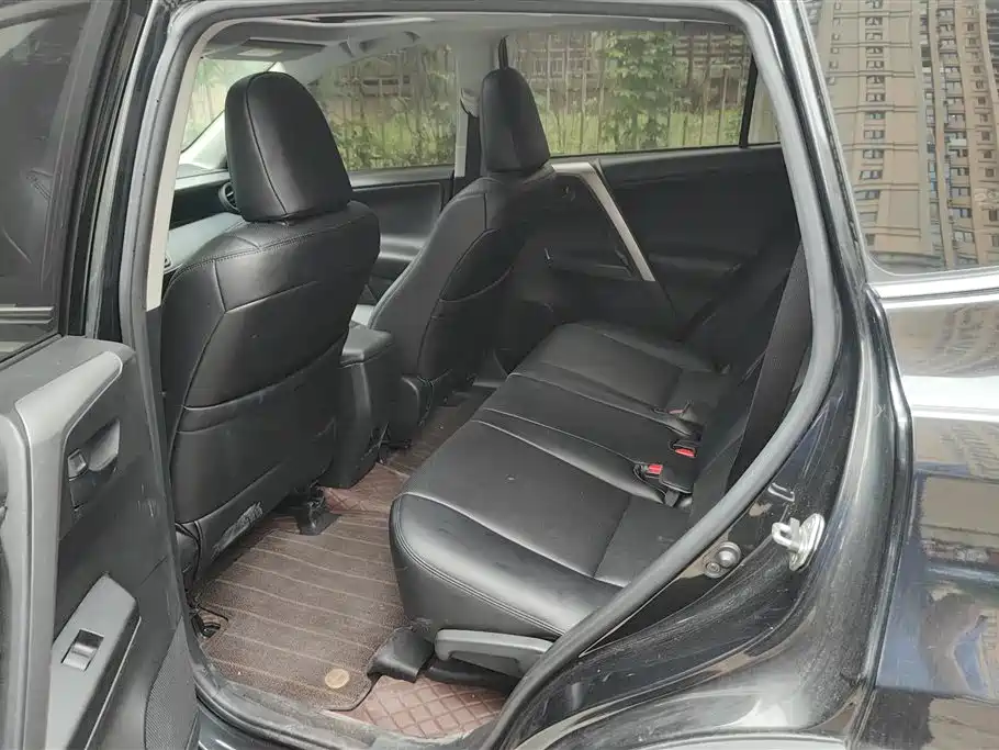 Toyota RAV4 Rongfang 2016 2.0L CVT 2WD Trend (China V) фото 11