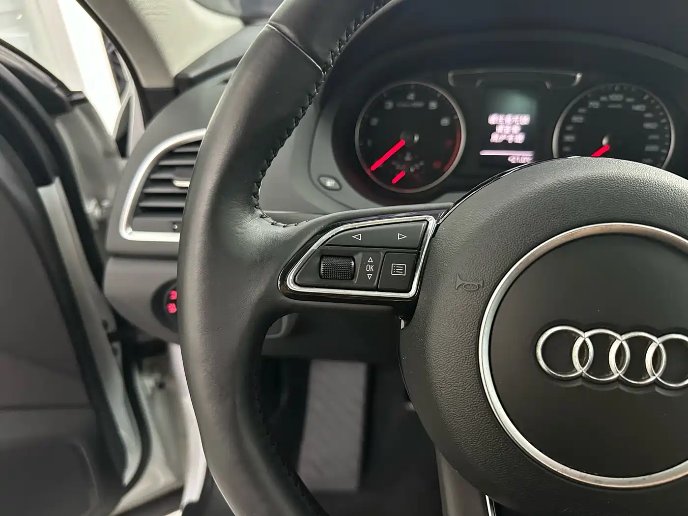 Audi Q3 2017 30 TFSI Sport фото 7
