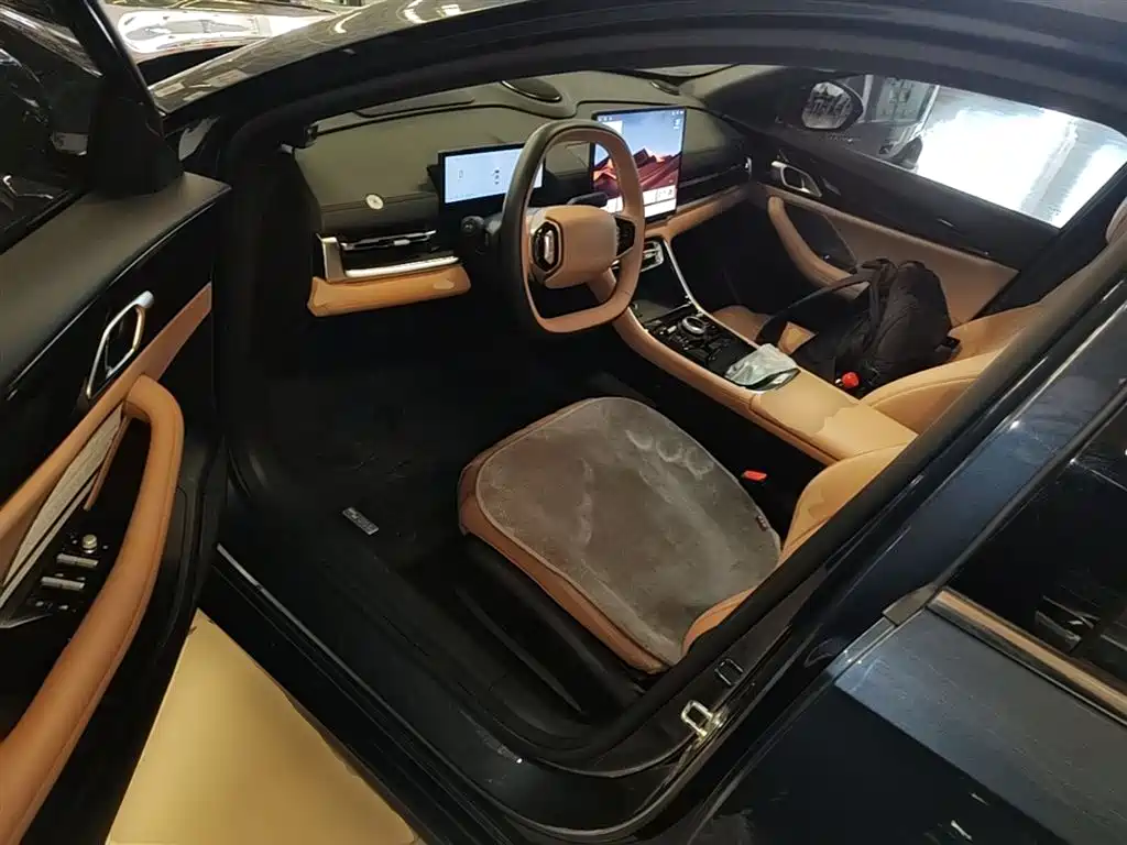 Geely Galaxy Galaxy A7 2025 EM-i фото 16
