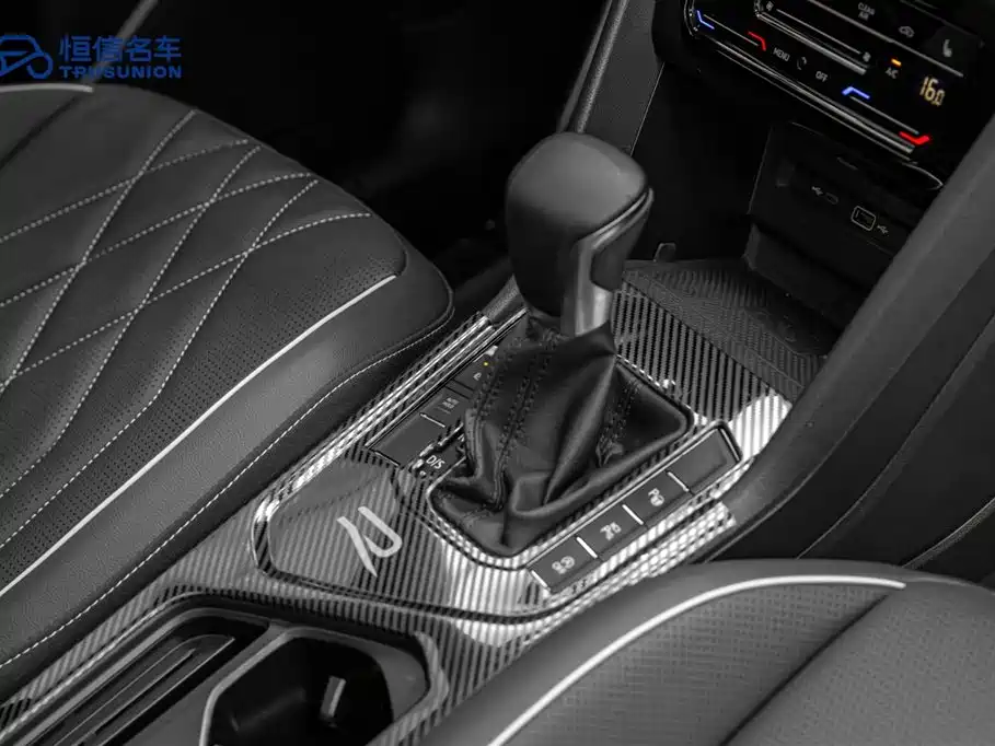 Volkswagen Tiguan L 2023 330TSI Auto 2WD R-Line Premium Edition фото 19