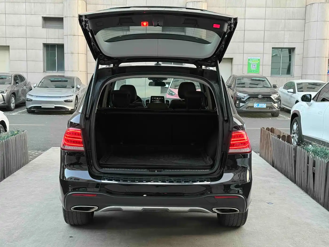 Mercedes-Benz GLE 2016 GLE 320 4MATIC Luxury фото 7