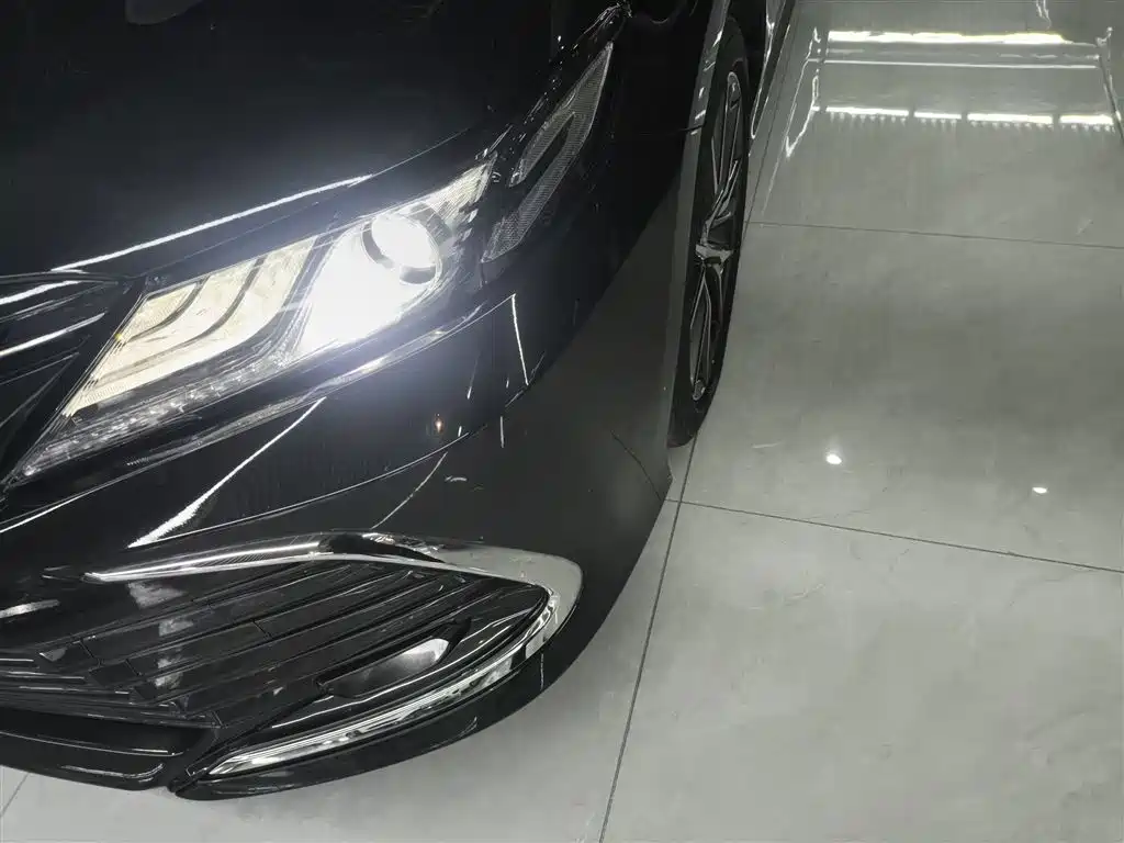 Toyota Camry 2021 2.5G Luxury Edition фото 15
