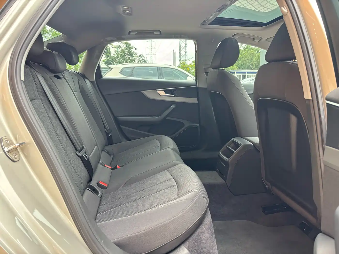 Audi A4L 2018 30th Anniversary 40 TFSI Progressive фото 13