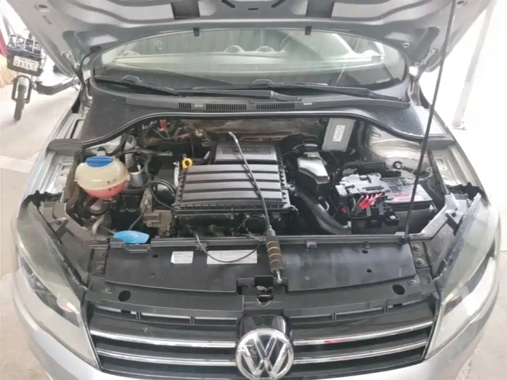 Volkswagen Jetta 2015 1.6L Auto Comfort фото 20