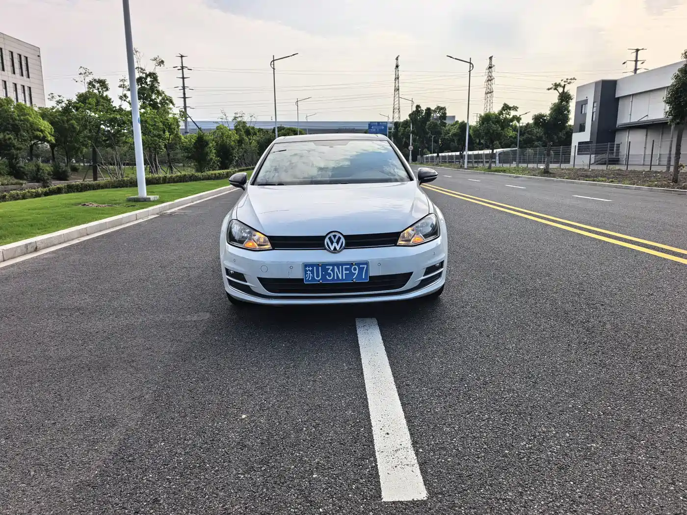 Volkswagen Golf 2017 230TSI Auto Comfort Millionth Anniversary Edition фото 2